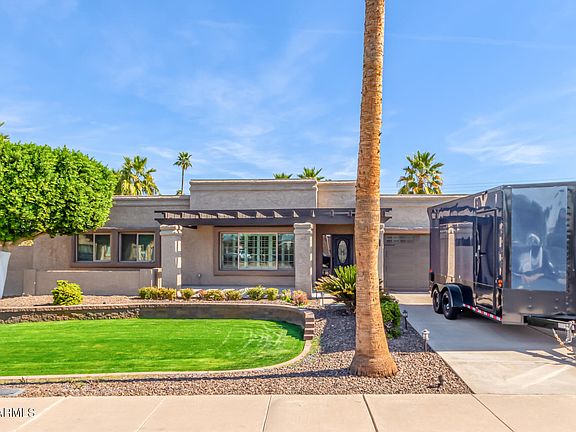2nd image of 4037 S TAYLOR Drive
