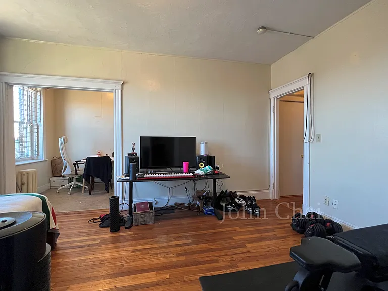225 Kelton St #15 — Photo 10