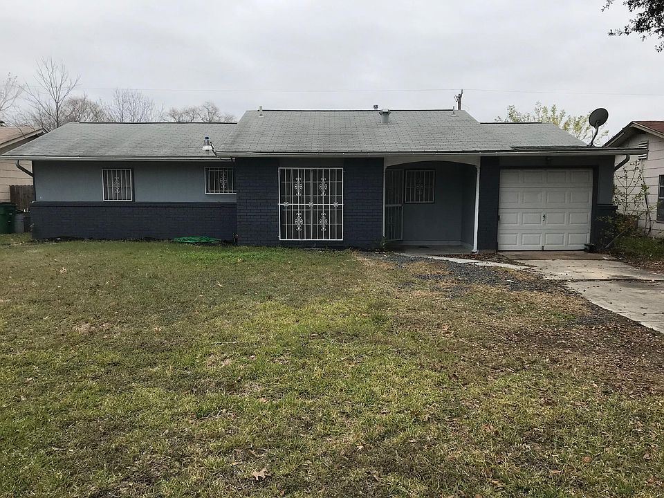1st image of 4318 Sun Vista Ln