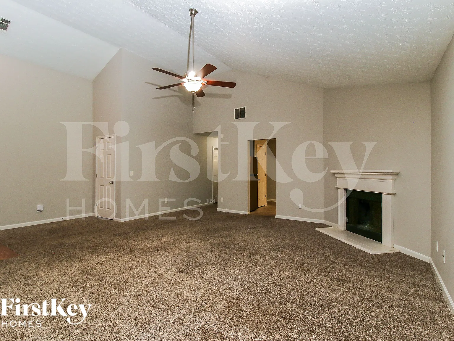 3 bed, 2.0 bath, 1609 sqft, $2,000 — Photo 4