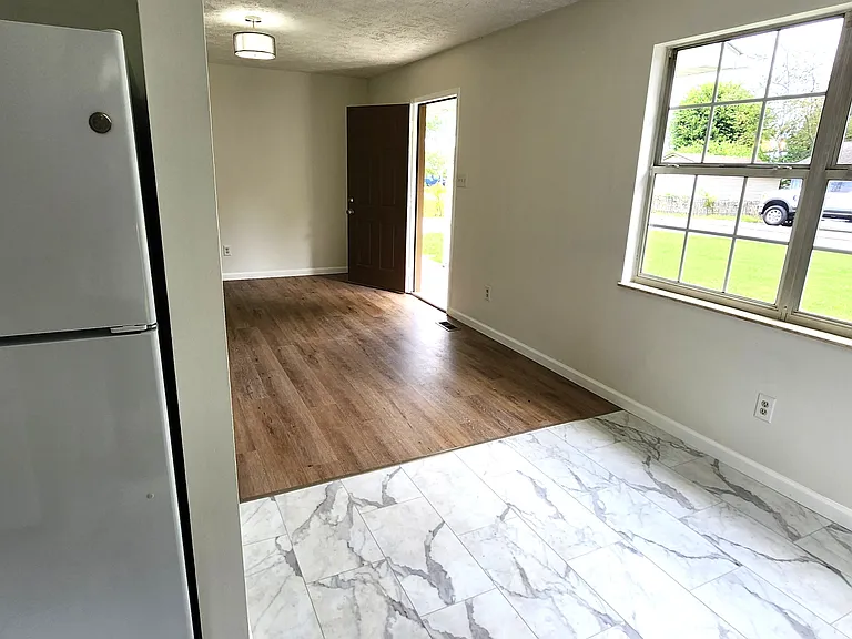 111 Wooddale St #111 — Photo 5