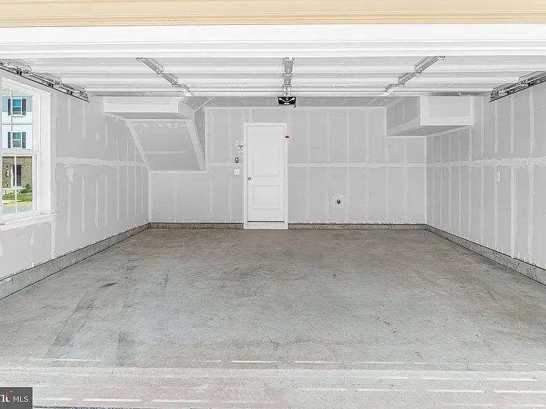 200 Swan Field Ave — Photo 25