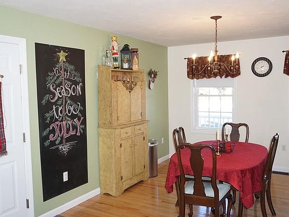 4th image of 29 Crabtree Ln