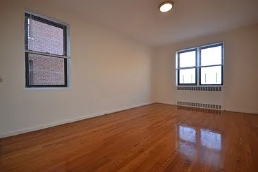 Rented by Silverstein Collection LLC 