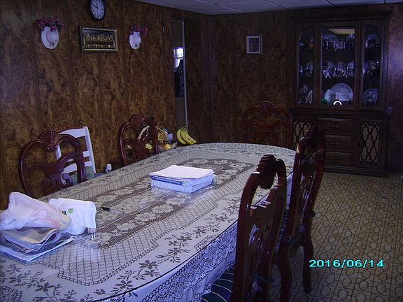 4th image of 1628 N 35th Ave