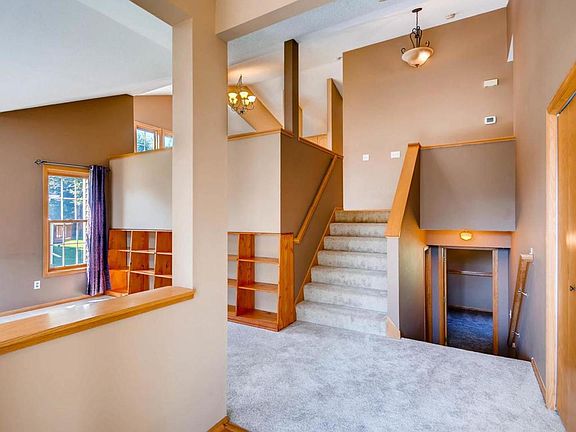 2nd image of 2176 Parkview Ln