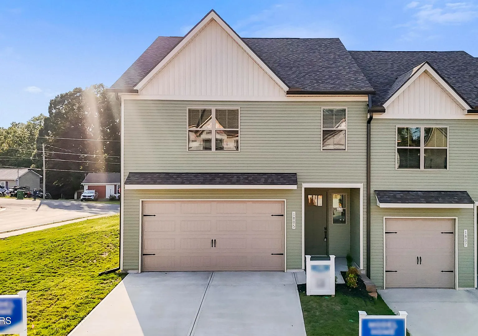 Stunning 3-Bed, 2.5-Bath Townhome at Bennett Village — Photo 1