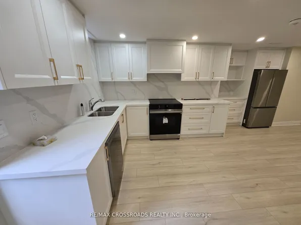 66 Morrison Cres #Basement, Markham, ON L3R 9K7