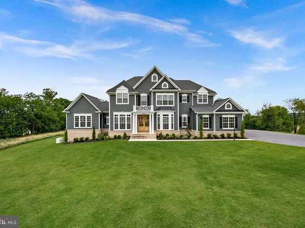 18030 Maintree Farm Ct, Leesburg, VA 20175