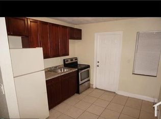730 21st St APT 2, West Palm Beach, FL 33407
