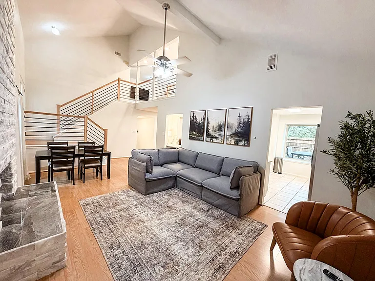 29 Pinewood Forest Ct — Photo 5
