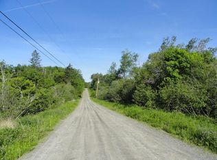 23 Spring Ln, Tenants Harbor, ME 04860