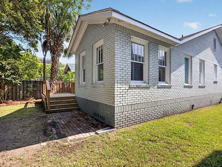 831 Rutledge Ave — Photo 4
