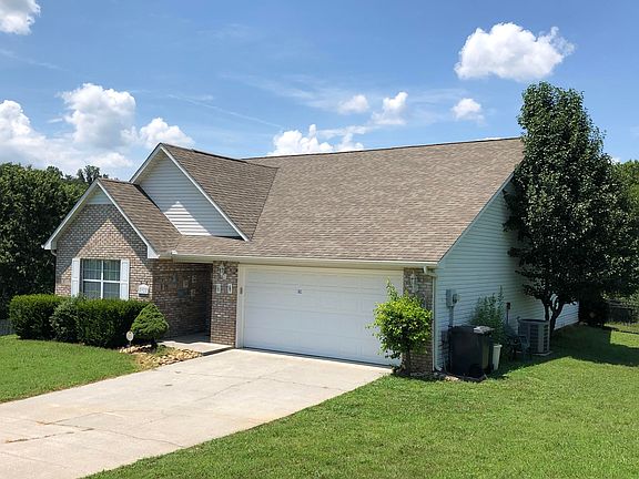 3rd image of 2922 Willow Pond Dr