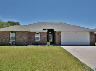 2119 Northglen Dr, Clovis, NM 88101