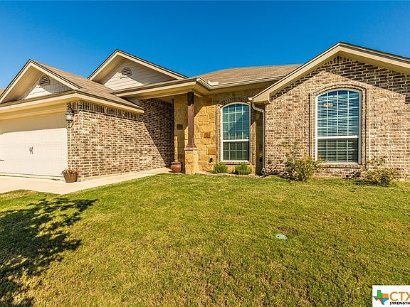 2nd image of 716 Kendra Dr