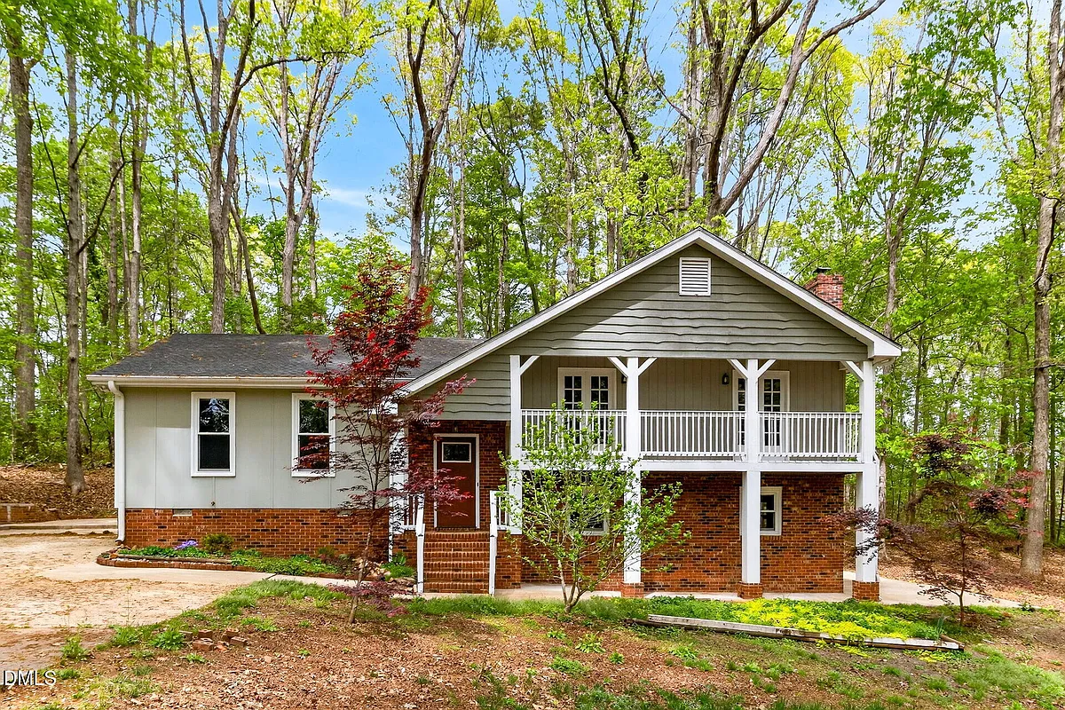 Building Photo - 305 Beechwood Hill Dr
