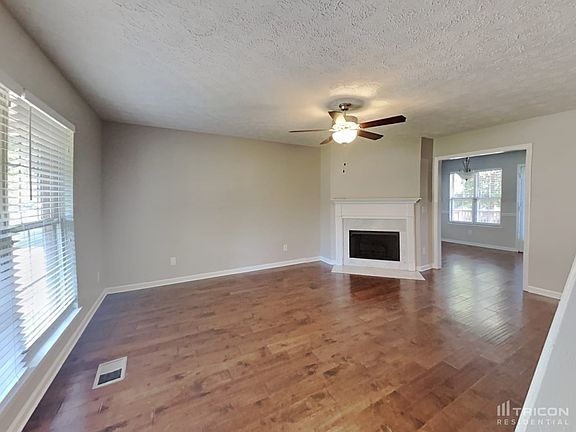 2nd image of 316 Alexis Dr