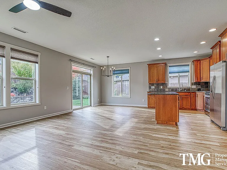 6705 NE 53rd Pl — Photo 6
