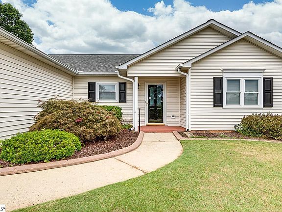 2nd image of 19 Sunbriar Dr