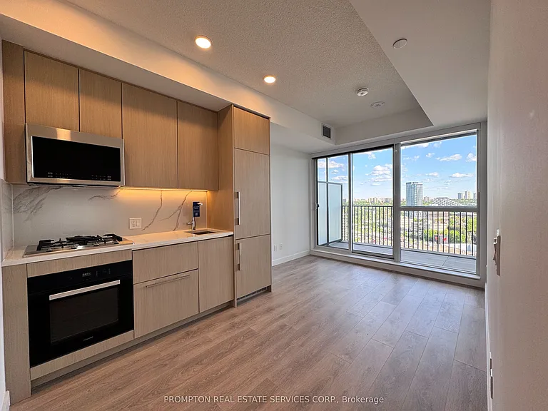 75 Billes Hts #1709 — Photo 1