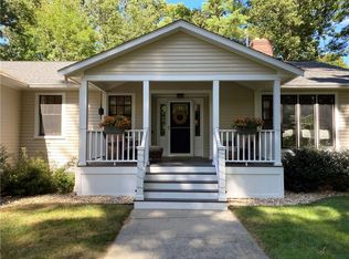 220 Old County Rd, Smithfield, RI 02917