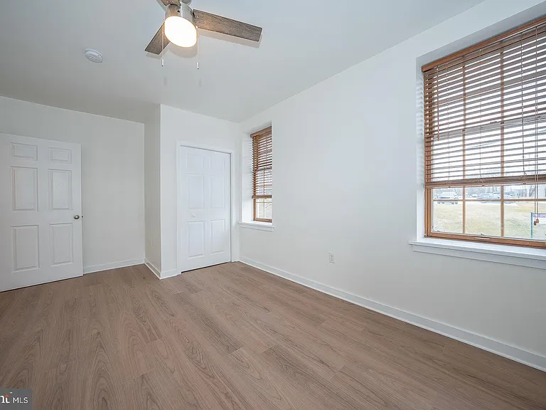 42 N Waterloo Rd #38 — Photo 21