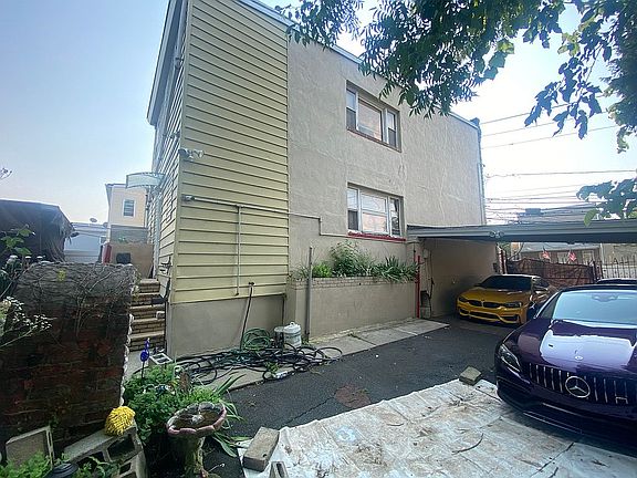 4th image of 288-290 Belmont Ave