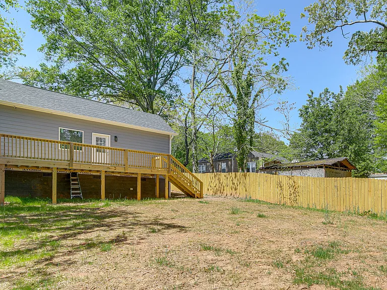 1550 Langston Ave SW — Photo 25