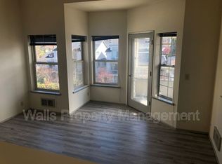 3911 California Ave SW #304, Seattle, WA 98116