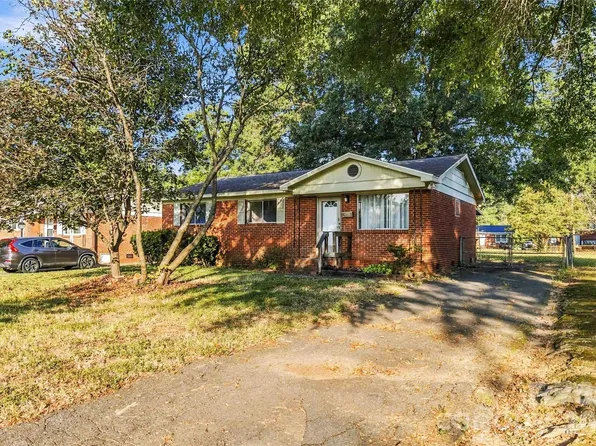 4629 Monmouth Dr, Charlotte, NC 28269