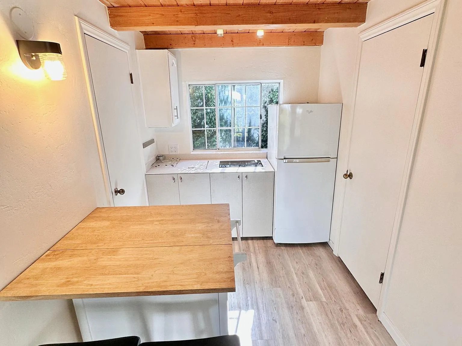 1 bed, 450 sqft, $2,650 — Photo 2