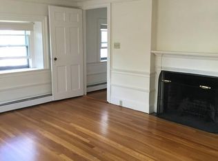 217 Washington St APT 5, Marblehead, MA 01945