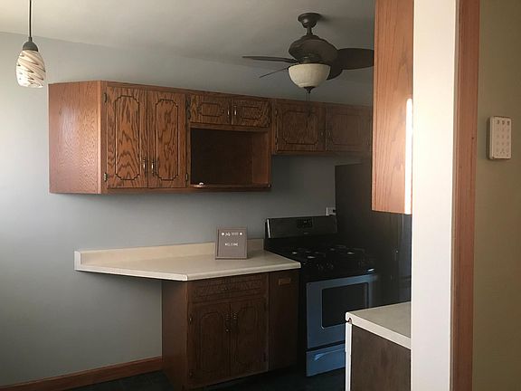 Kitchen/Dining Area