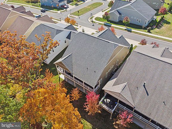 5th image of 161 Towhee Dr