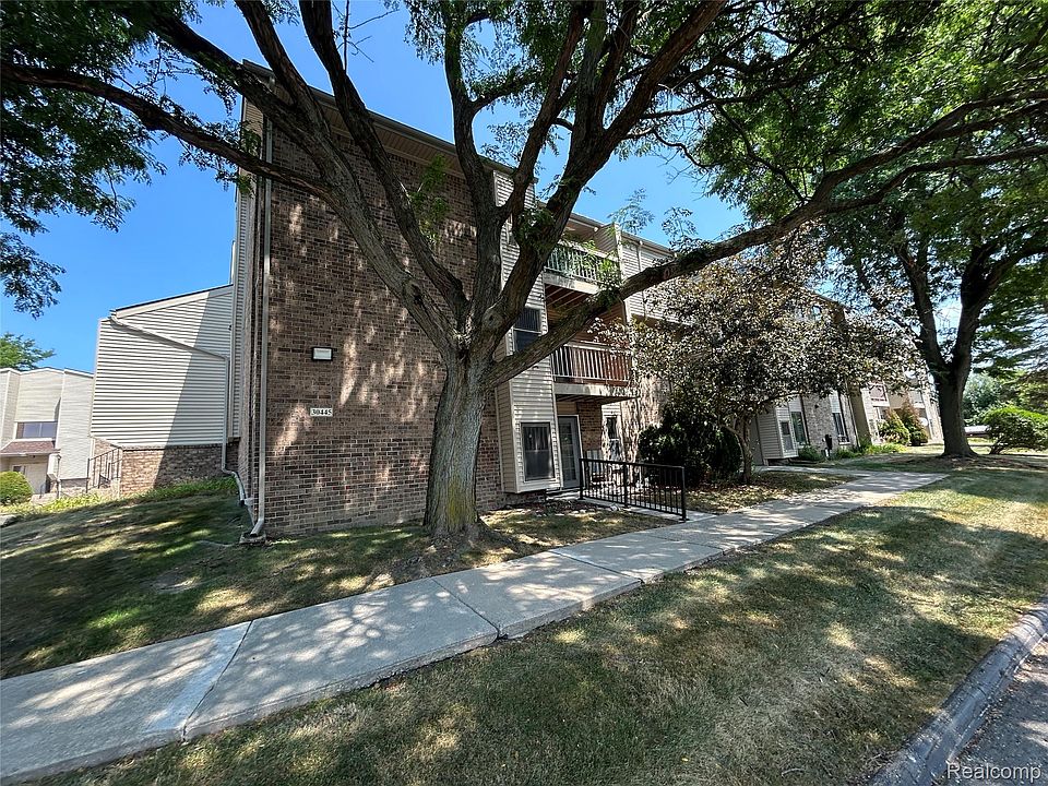 1st image of 30445 W Forteen Mile Rd APT 69