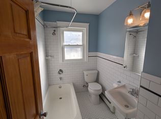 359 3rd St #1, Clifton, NJ 07011