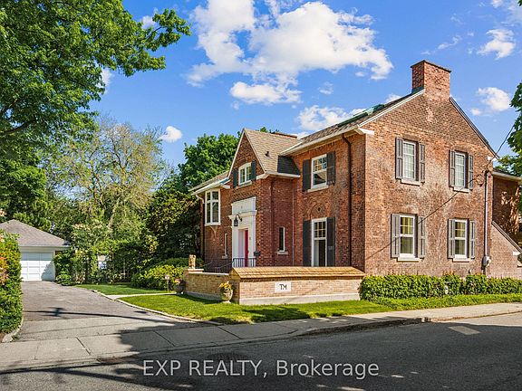 2nd image of 15 Trafalgar St
