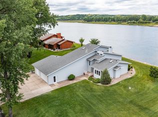 2250 Harbor Dr, Bismarck, ND 58504
