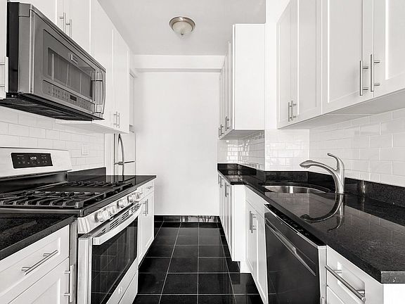 4th image of 12 E 86th St APT 1409