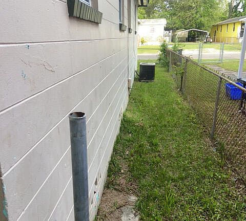 2nd image of 1942 W 11TH Street