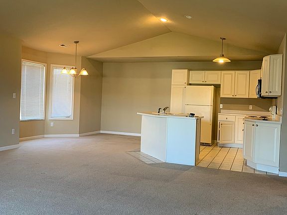 5th image of 7315 N Villa Lake Dr #1
