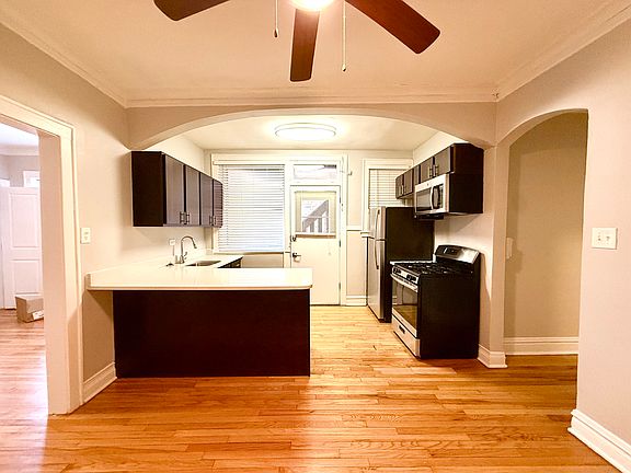 5th image of 1953 N Cleveland Ave APT 2R
