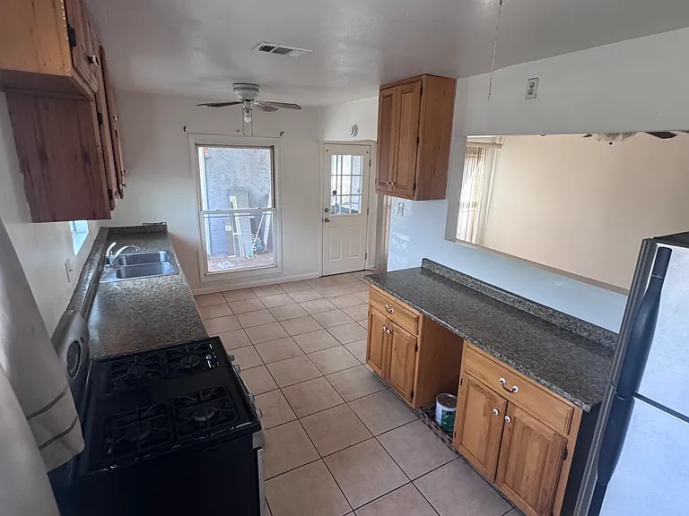 612 N Magnolia Ave — Photo 14