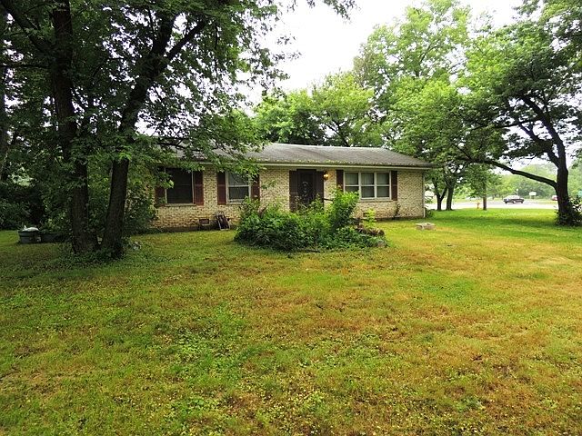 2nd image of 27W171 Hickory Ln