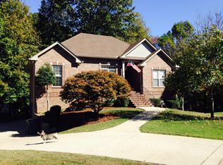 6008 Forest Ct, Greenbrier, TN 37073