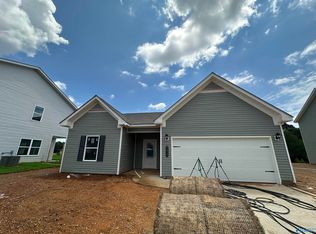 7217 Fox Glen Cir SE, Owens Cross Roads, AL 35763
