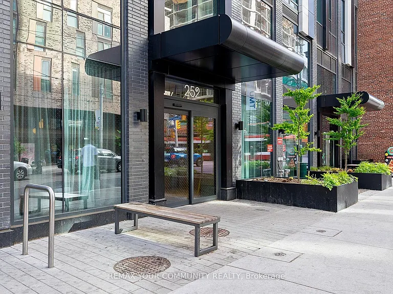 252 Church St #2817 — Photo 2