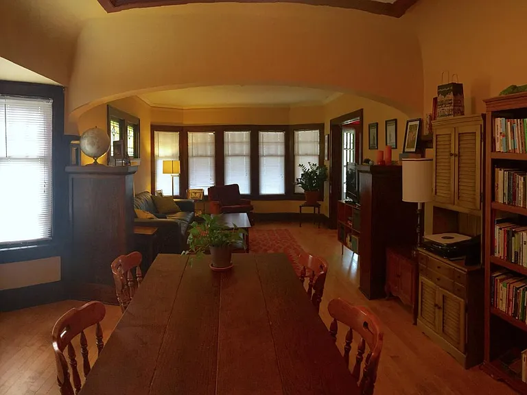 2928 S Lenox St #1 — Photo 9
