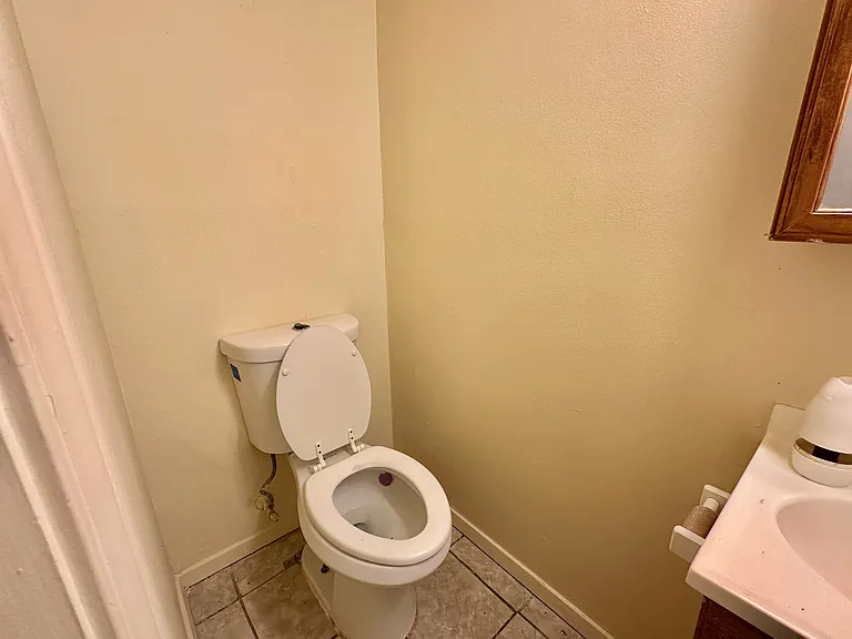 3017 Independence St #D — Photo 3